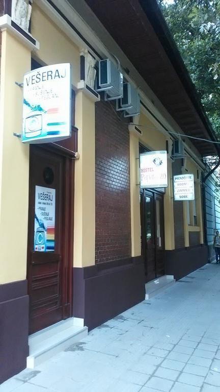 Hostel Paparazzo & Apartmens Kikinda Exterior photo