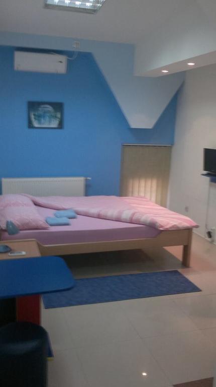 Hostel Paparazzo & Apartmens Kikinda Room photo