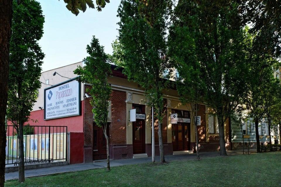 Hostel Paparazzo & Apartmens Kikinda Exterior photo